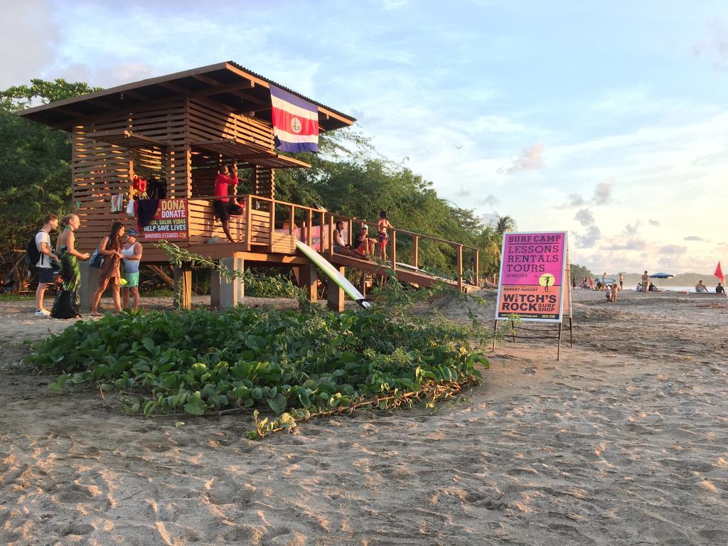 Casa Aura: Beachfront Premium Hostel Tamarindo Exterior photo